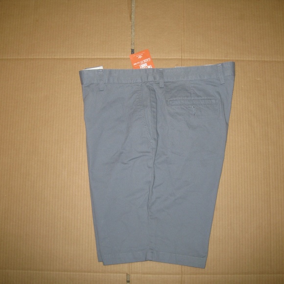 Docker Men's The Perfect Khaki Shorts  Waist: 40 - Picture 3 of 8